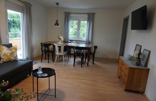 Mader Apartment | WOHNUNG ERDGESCHOSS mit 3 Schlafzimmer in ruhiger Gegend