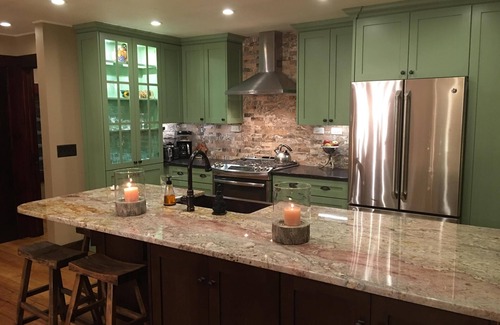 Unaka House | Wolf's Peak Lodge On 7.5 Acres With Views Of 3 States