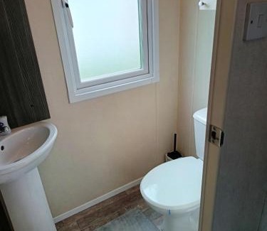 Widemouth Bay Ski Chalet | Wombats Burrow 20 Duck pool Hedlywood