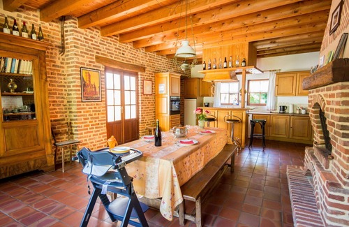 La Chapelle-Saint-Sauveur Villa | Wonderful private villa for 8 guests with WIFI, private pool, TV, terrace and pets allowed