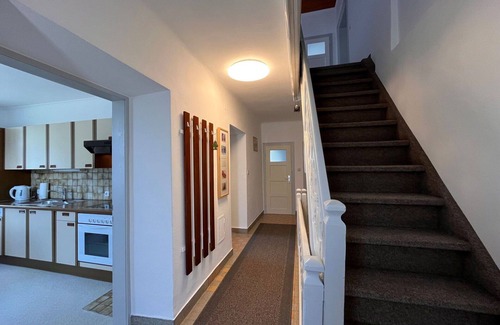 Augsdorf House | Wonderful private villa for 6 guests with WIFI, TV and patio