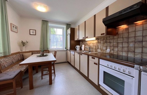 Augsdorf House | Wonderful private villa for 6 guests with WIFI, TV and patio