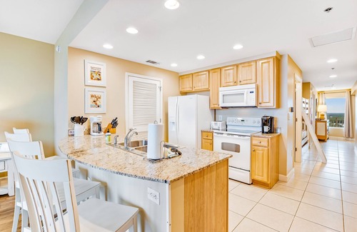 West Panama City Beach Condo | Wonderful beachfront condo with pools & hot tub access