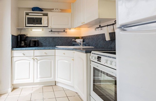 Creances House | Wonderful private villa for 2 guests with WIFI and pets allowed