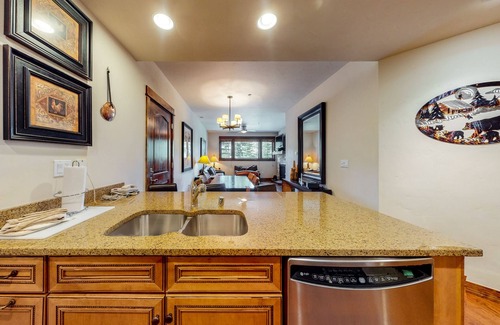 Four O'Clock House | Wonderful mountain home with ski-in/ski-out access - shared resort amenities