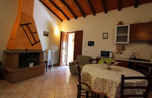 Marciano della Chiana Villa | Wonderful private villa for 9 people with WIFI, private pool, TV and pets allowed, close to Arezzo