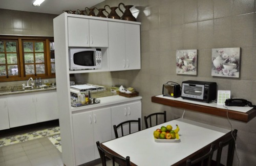 Capivari House | Wonderful penthouse in a closed condominium overlooking the Araucarias