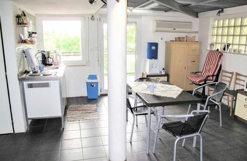 Neznasov House | Wonderful private villa for 5 people with WIFI, A/C, TV, terrace, pets allowed and panoramic view