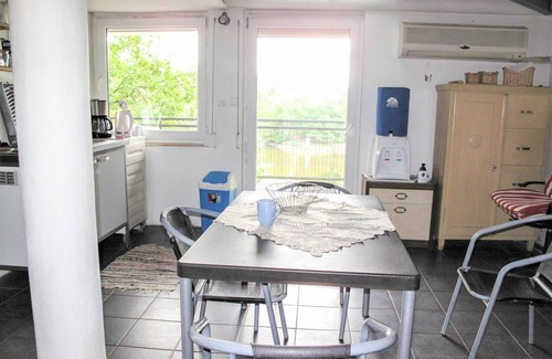 Neznasov House | Wonderful private villa for 5 people with WIFI, A/C, TV, terrace, pets allowed and panoramic view