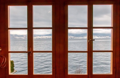 Aran House | Wonderful private villa for 8 people with TV, terrace and panoramic view