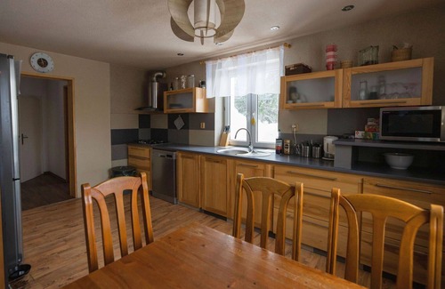 Tanvald House | Wonderful private villa for 8 people with WIFI, TV, patio, pets allowed and panoramic view