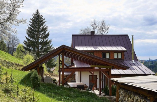 Tanvald House | Wonderful private villa for 8 people with WIFI, TV, patio, pets allowed and panoramic view