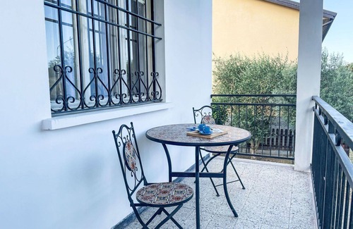 Quattordio House | Wonderful private villa for 2 people with WIFI, private pool, patio and pets allowed