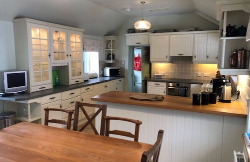 East Lewiston Villa | Wonderful private villa for 10 people with WIFI, TV, terrace, pets allowed and panoramic view