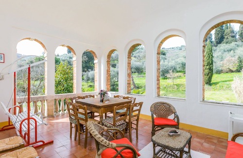 Sinalunga Villa | Wonderful private villa for 11 people with WIFI, TV, balcony and pets allowed