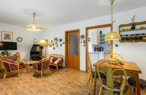 Rabyne House | Wonderful private villa for 4 guests with WIFI, TV, patio and pets allowed
