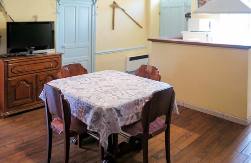 Teyssieu Villa | Wonderful private villa for 4 guests with private pool, WIFI, TV, terrace and pets allowed