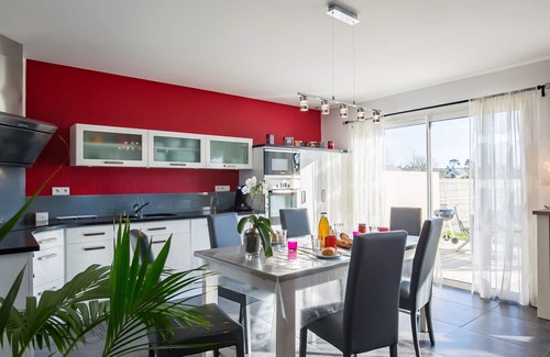 Goulven House | Wonderful private villa for 4 people with WIFI, TV and terrace