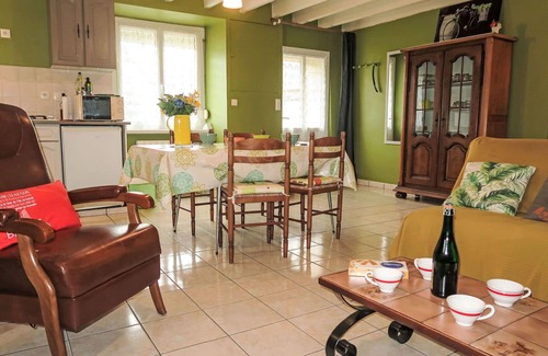 Matignon House | Wonderful private villa for 4 people with TV and pets allowed