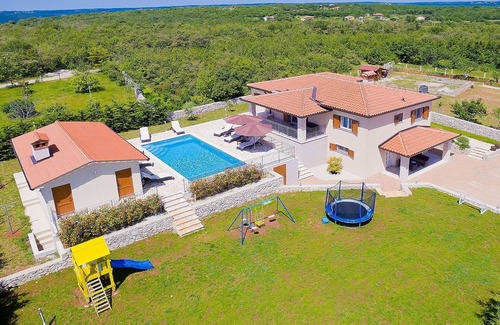 Salakovci Villa | Wonderful private villa for 10 people with A/C, private pool, WIFI, TV, terrace and pets allowed