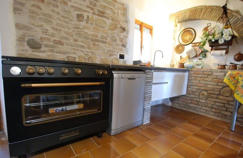 Ginestreto House | Wonderful private villa for 8 people with WIFI, TV, pets allowed and panoramic view