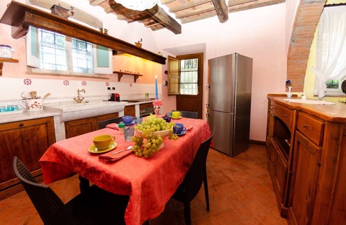 Uzzano Villa | Wonderful private villa for 10 guests with A/C, private pool, WIFI, TV and pets allowed
