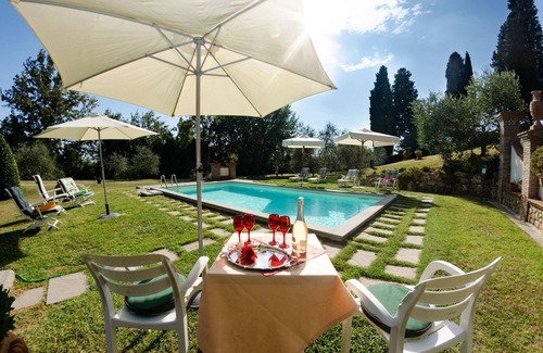 Uzzano Villa | Wonderful private villa for 10 guests with A/C, private pool, WIFI, TV and pets allowed