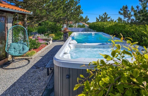 Vratarusa House | Wonderful private villa with private pool, hot tub, A/C, WIFI, TV, terrace and panoramic view