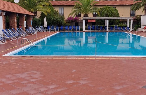 Oliveri House | Wonderful studio apartment in the Residence La Tonnara facing the sea ponds of Marinello