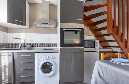 Saint-Hippolyte House | Wonderful villa for 4 guests with WIFI and TV