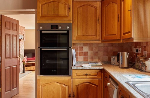 Dalbury Lees House | Wonderful villa for 14 guests with WIFI and TV