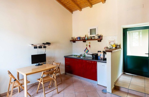 Moltedo House | Wonderful villa for 3 people with WIFI, TV, pets allowed, panoramic view and parking