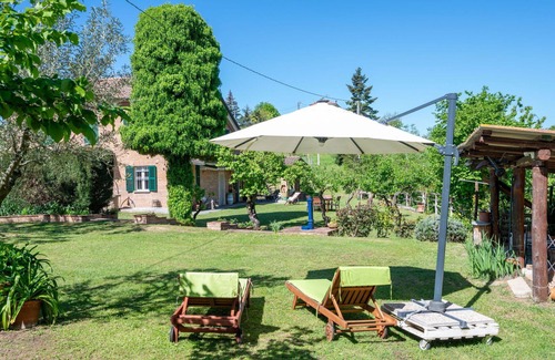 Mombaruzzo House | Wonderful villa for 4 guests with WIFI, TV, patio and pets allowed