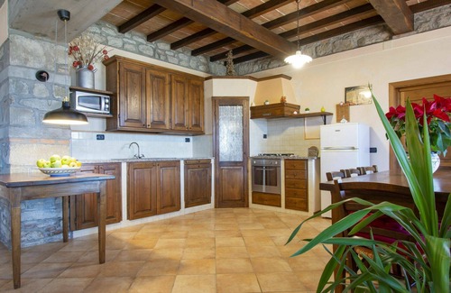 Caprignana Villa | Wonderful villa for 8 people with private pool, WIFI, TV and patio