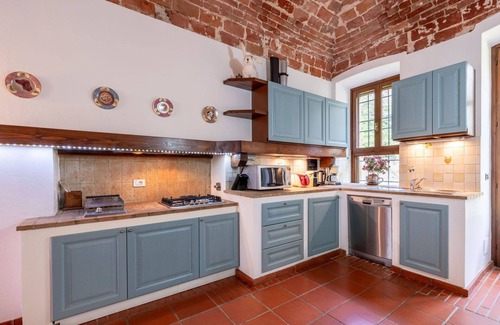 Asti Villa | Wonderful villa with private pool, A/C, TV, patio, pets allowed, panoramic view and parking