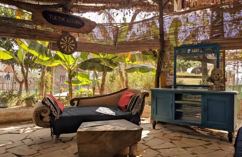 Gurugram Cabin | Wood Cabin w. Aravalli Hill Views