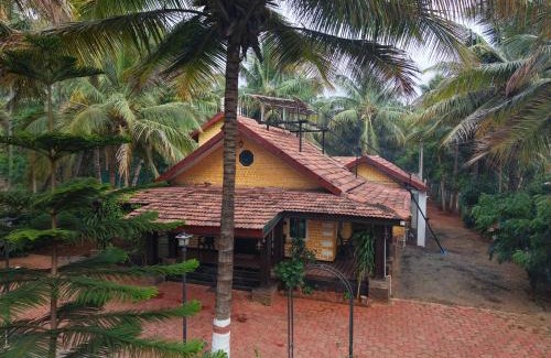 Coimbatore Villa | Wood House Near Isha And Karunya University by Shivalaya