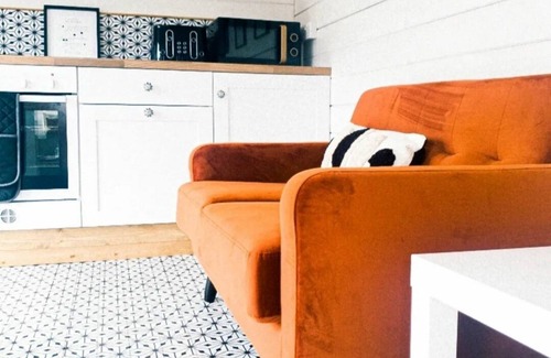 Fossoway Apartment | Woodfired Hot Tub Experience for 2 - Perth and Kinross - The Wee Stay