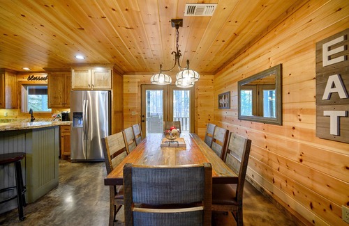 Broken Bow Cabin | Woods End Lodge: 4 BR + Loft Game Room, 3 Bath, Sleeps 13