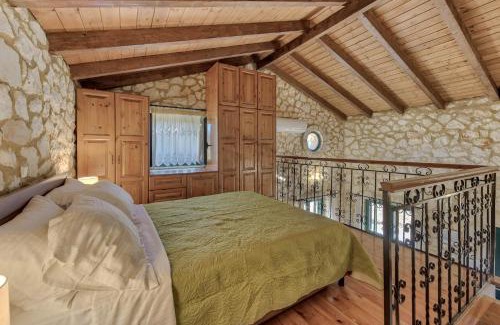 Alikanas Apartment | Woodstone Cottage