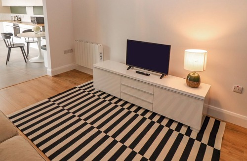 Cooraclare Cottage | WOODVIEW APARTMENT, family friendly in Cooraclare, County Clare