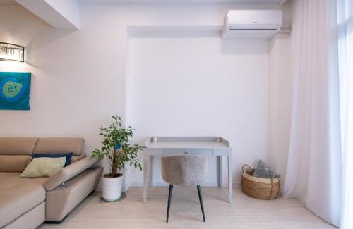 Saburtalo Apartment | Work and Family-friendly