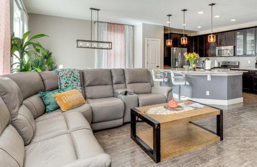 Sterling Hills House | Work and Play in Aurora Spacious Home with Yard!