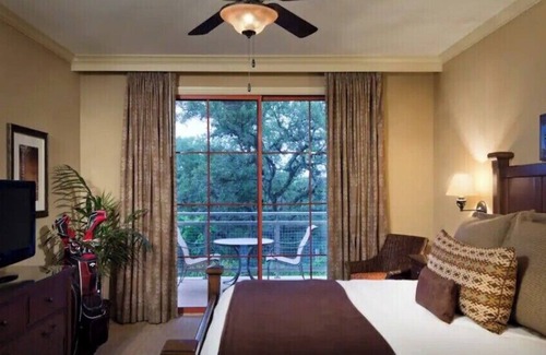 West San Antonio Resort | World of Hyatt 2 BR Resort