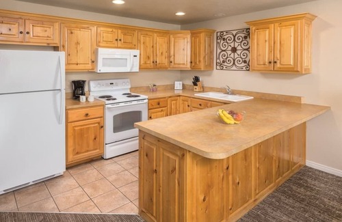 St. George Resort | WorldMark Resort – 1 Bedroom Condo | King in master | Queen Murphy in living rm