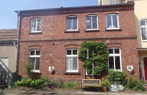 Cottbus Apartment | wunderschönes Obergeschoss in Bahnhofsnähe