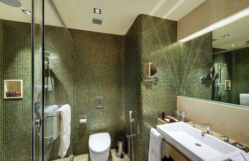 Sanand Hotel | Wyndham Ahmedabad Shela