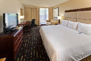 Des Plaines Hotel | Wyndham Chicago O'Hare