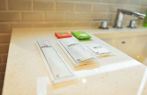 Industry Hotel | Wyndham Garden North Bergen Near Secaucus