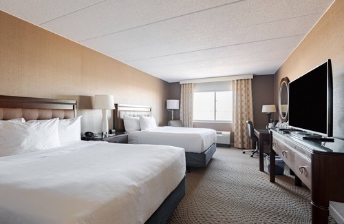 West Omaha Hotel | Wyndham Omaha/West Dodge